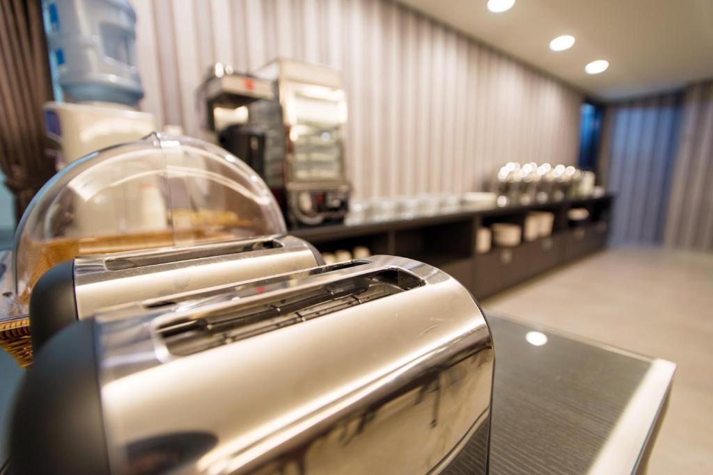 Ren Mei Fashion Hotel Taichung Eksteriør bilde